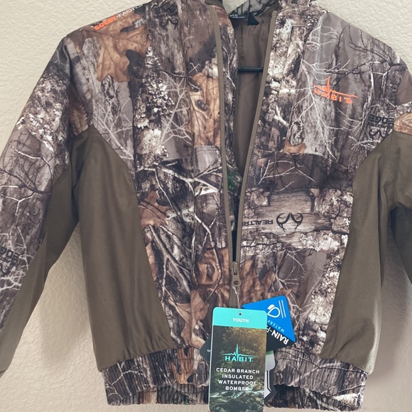 Habit Youth Cedar Branch Insulated Waterproof Bomber Jacket - Picture 1 of 11